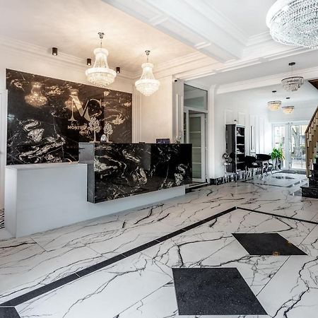 Monte Carlo Boutique Hotel 斯维诺乌伊希切 外观 照片