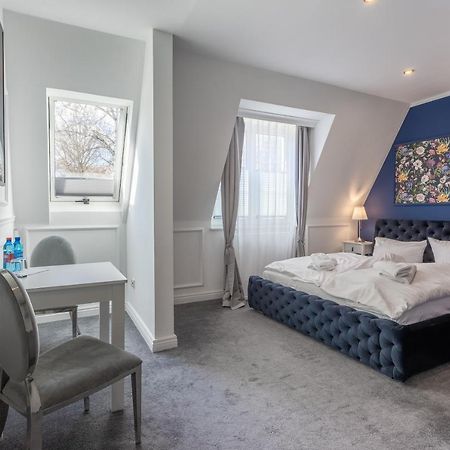 Monte Carlo Boutique Hotel 斯维诺乌伊希切 外观 照片