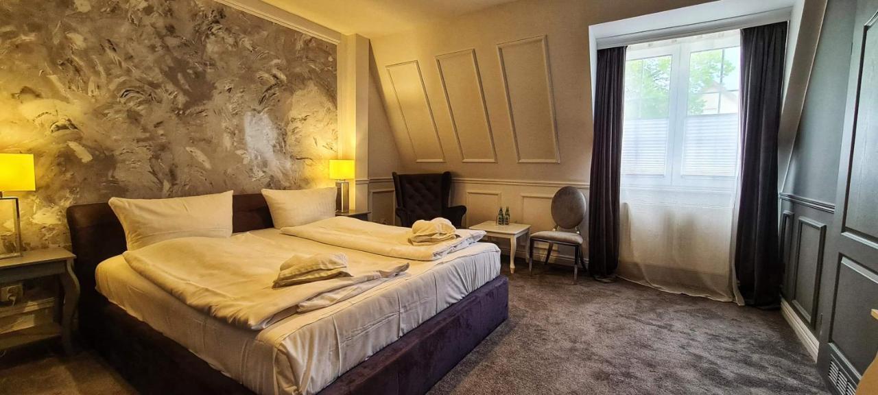 Monte Carlo Boutique Hotel 斯维诺乌伊希切 外观 照片