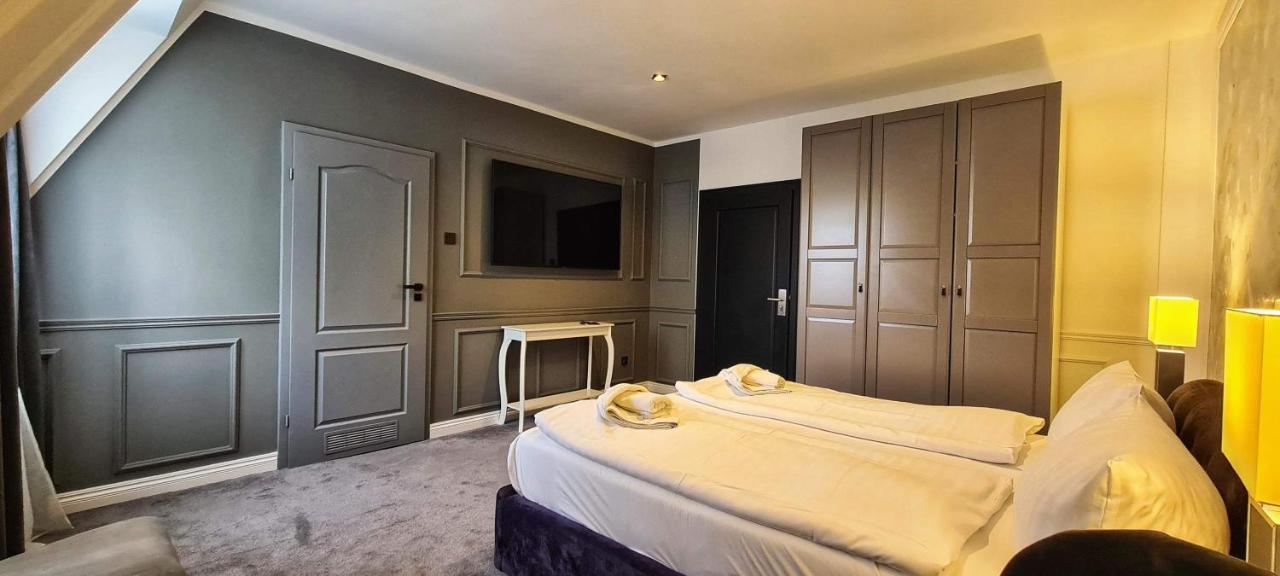 Monte Carlo Boutique Hotel 斯维诺乌伊希切 外观 照片