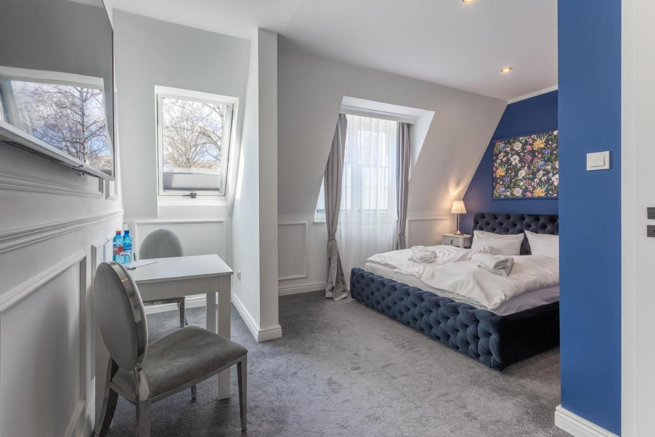 Monte Carlo Boutique Hotel 斯维诺乌伊希切 外观 照片