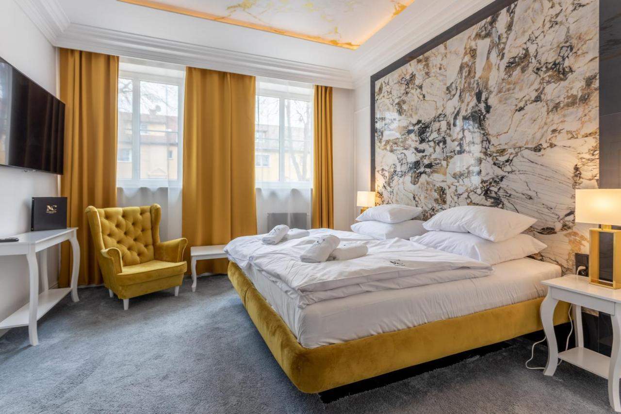 Monte Carlo Boutique Hotel 斯维诺乌伊希切 外观 照片