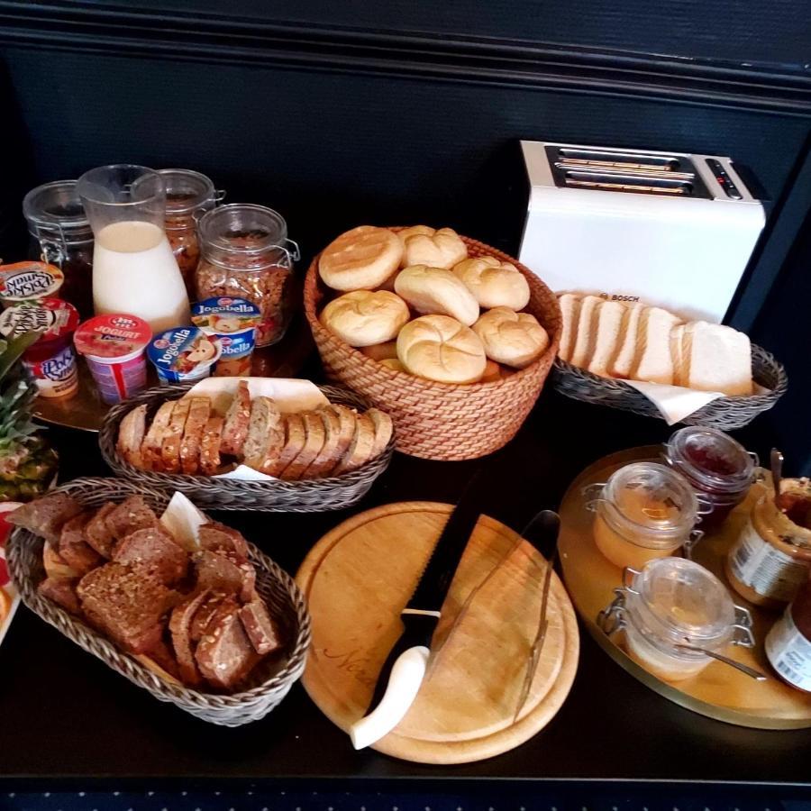 Monte Carlo Boutique Hotel 斯维诺乌伊希切 外观 照片