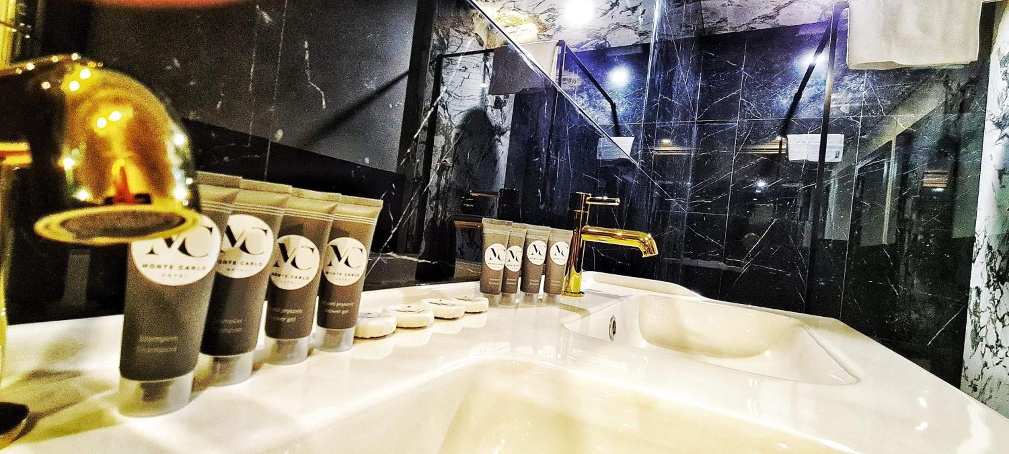 Monte Carlo Boutique Hotel 斯维诺乌伊希切 客房 照片