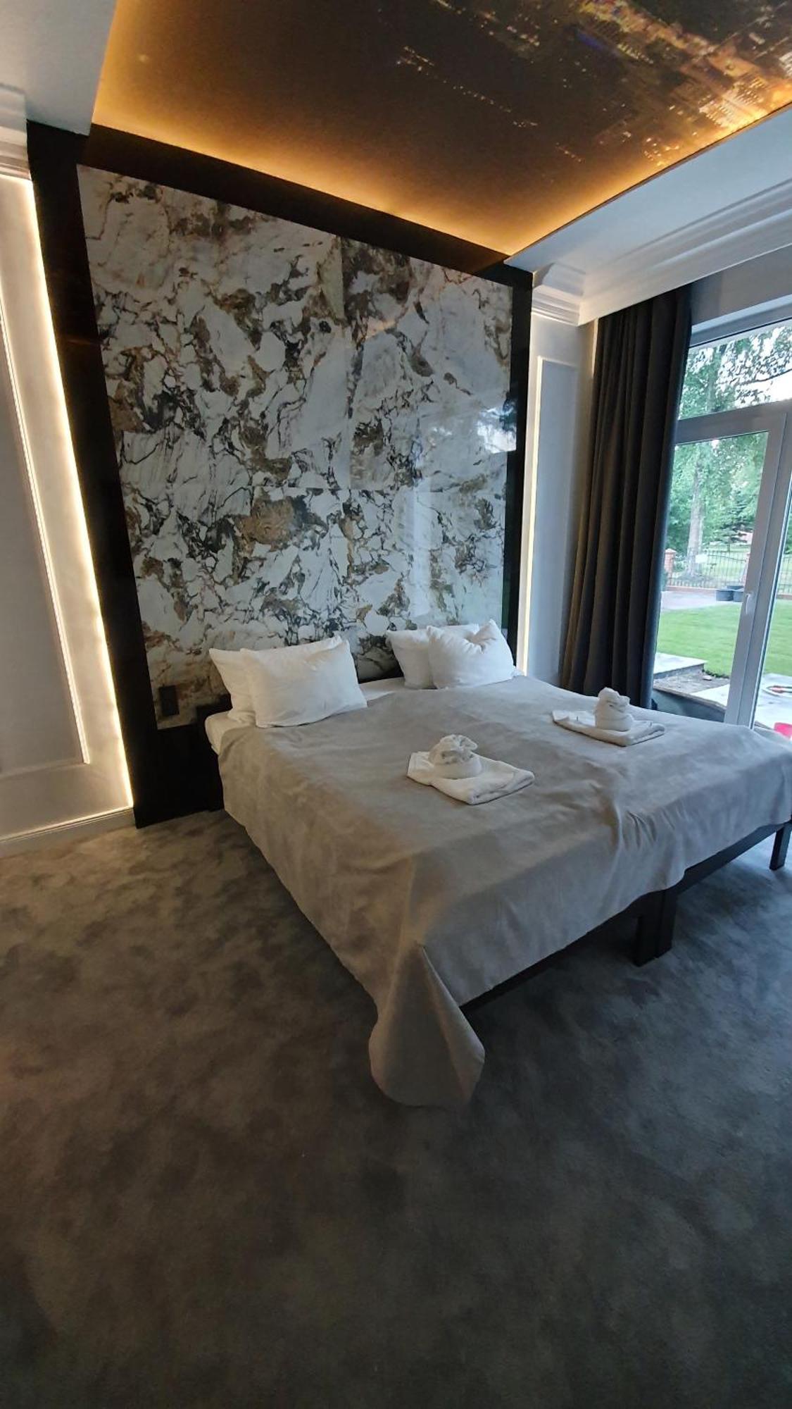 Monte Carlo Boutique Hotel 斯维诺乌伊希切 客房 照片