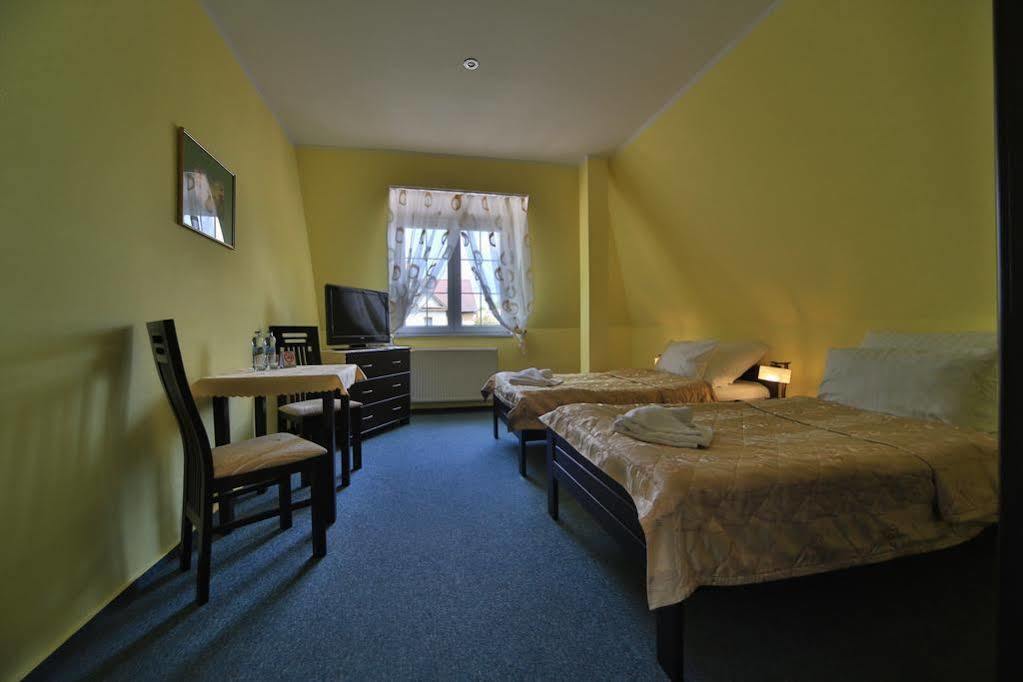 Monte Carlo Boutique Hotel 斯维诺乌伊希切 外观 照片